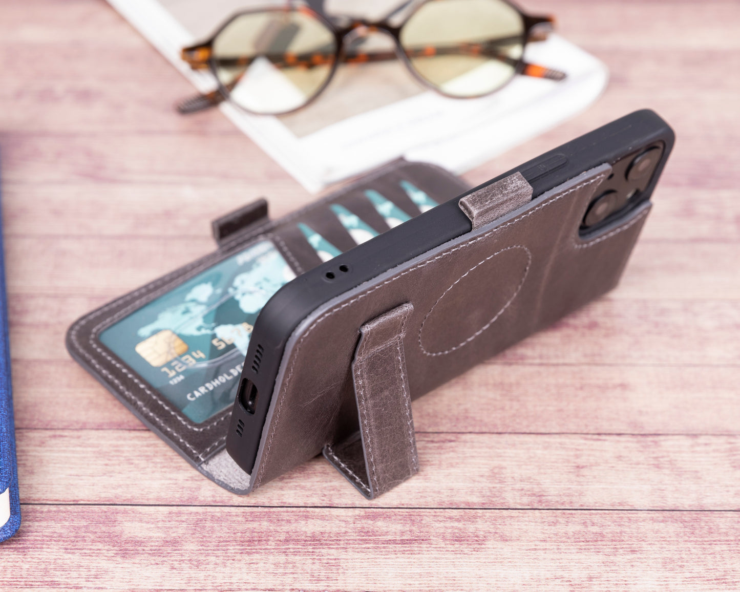 iPhone 13 Mini (5.4") Leather MagSafe Stand Wallet Case RFID Protection - Rustic Black