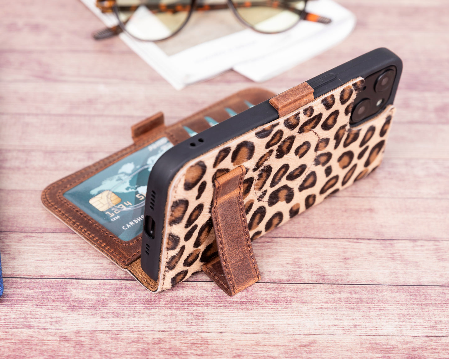 iPhone 13 (6.1") Leather MagSafe Stand Wallet Case RFID Protection - Furry Leopard