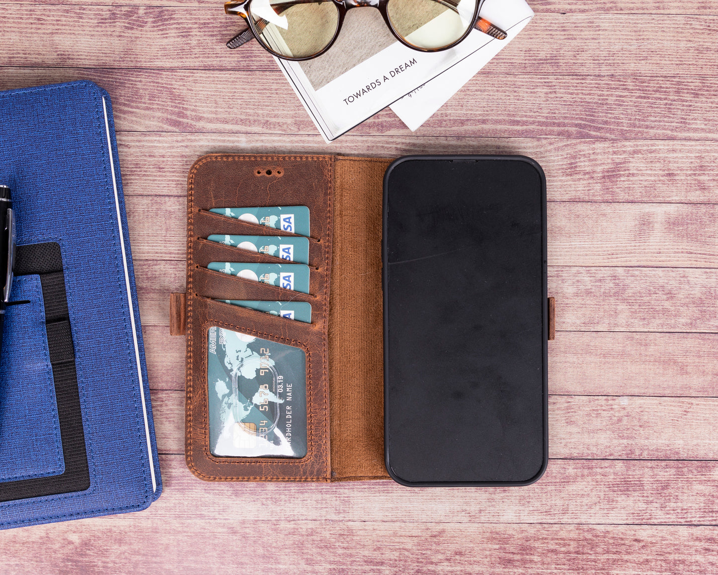 iPhone 13 Pro Max (6.7") Leather MagSafe Stand Wallet Case RFID Protection - Furry Leopard