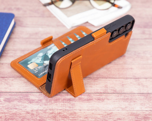 Samsung Galaxy S22 (6.1") Leather Wallet Case - Brown