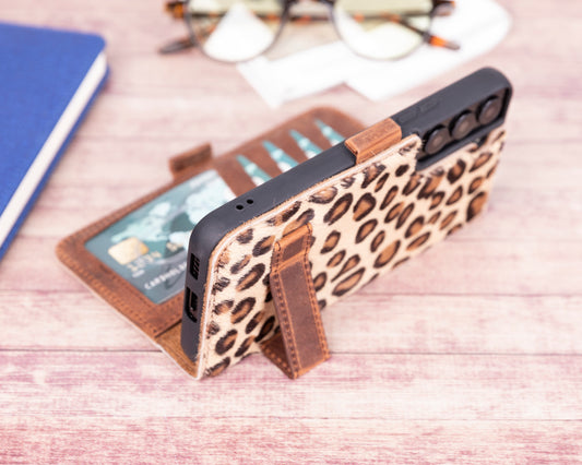 Samsung Galaxy S22 (6.1") Leather Wallet Case - Furry Leopard