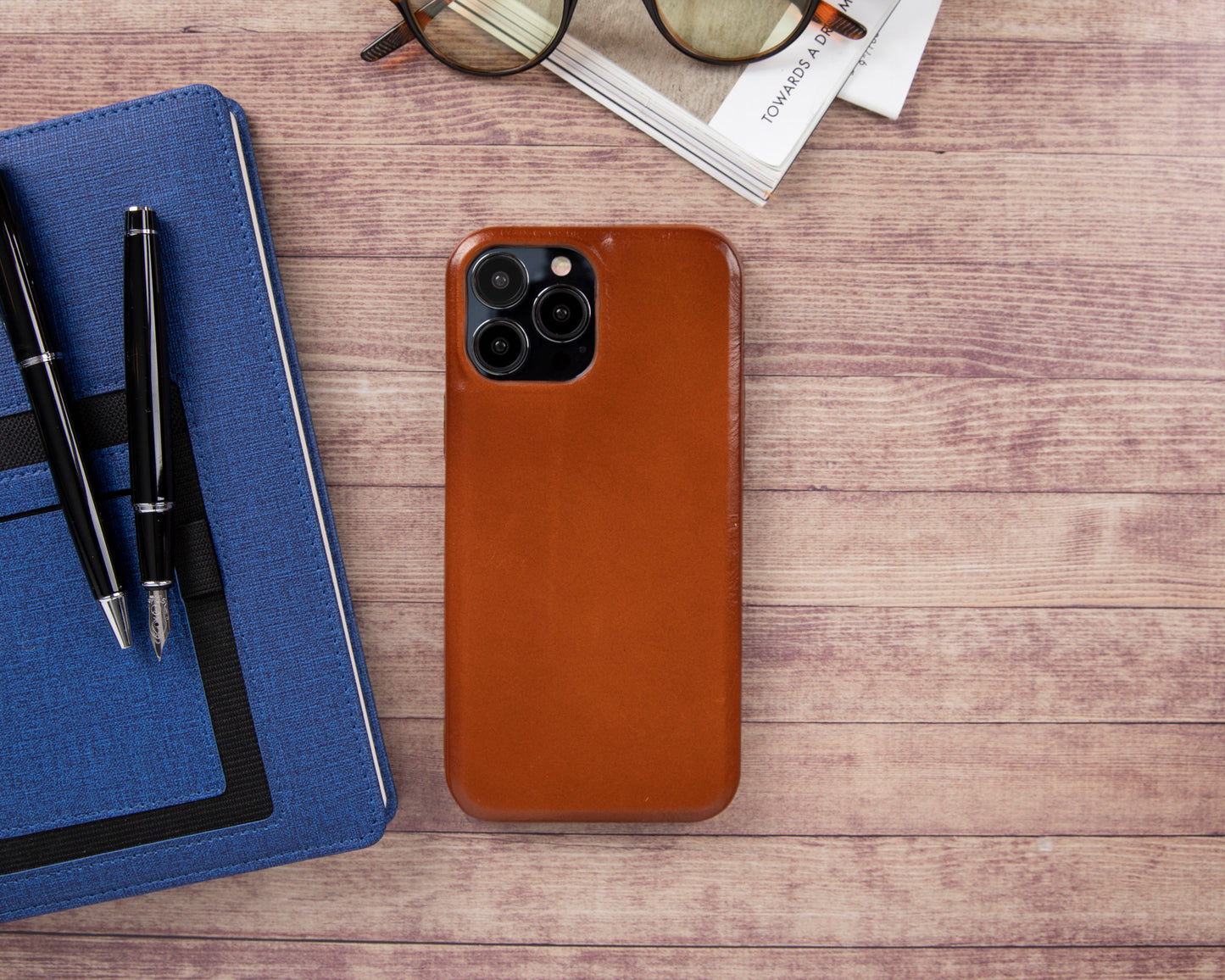 iPhone 13 Pro (6.1") Full Leather MagSafe Snap On Case - Rustic Brown