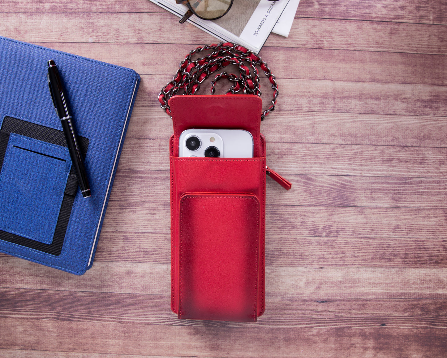 Awjin Leather Phone Bag Up to 6.7" - Rustic Red