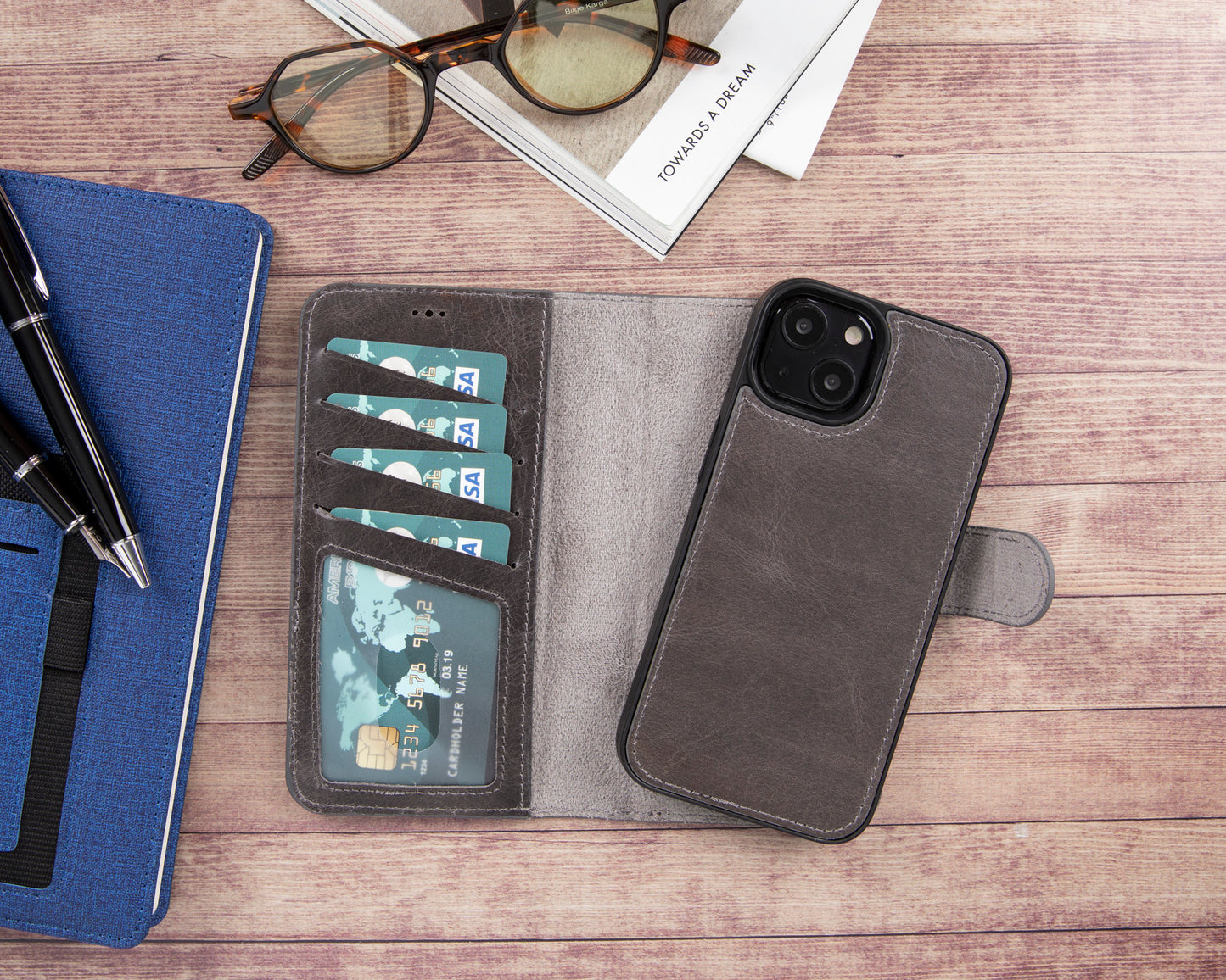 iPhone 13 (6.1") Leather MagSafe RFID Magnetic Detachable Wallet Case - Rustic Black