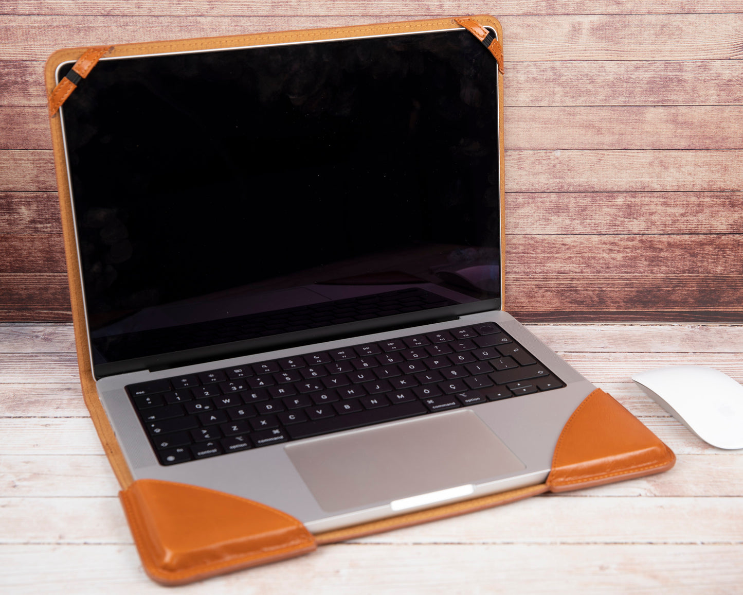 Macbook/Notebook Leather Case 13"/14"/16" - Brown